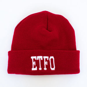 A red toque with the ETFO letters